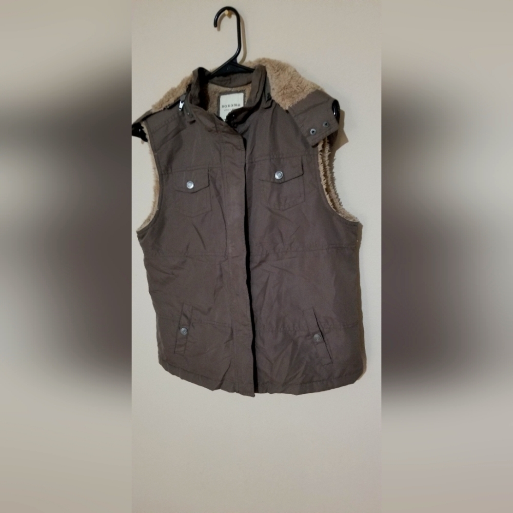 Medium Sonoma Faux-Fur Hood Vest